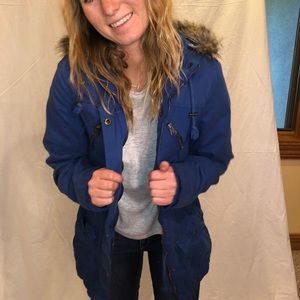 Puffy Coat with faux fur hood royal blue